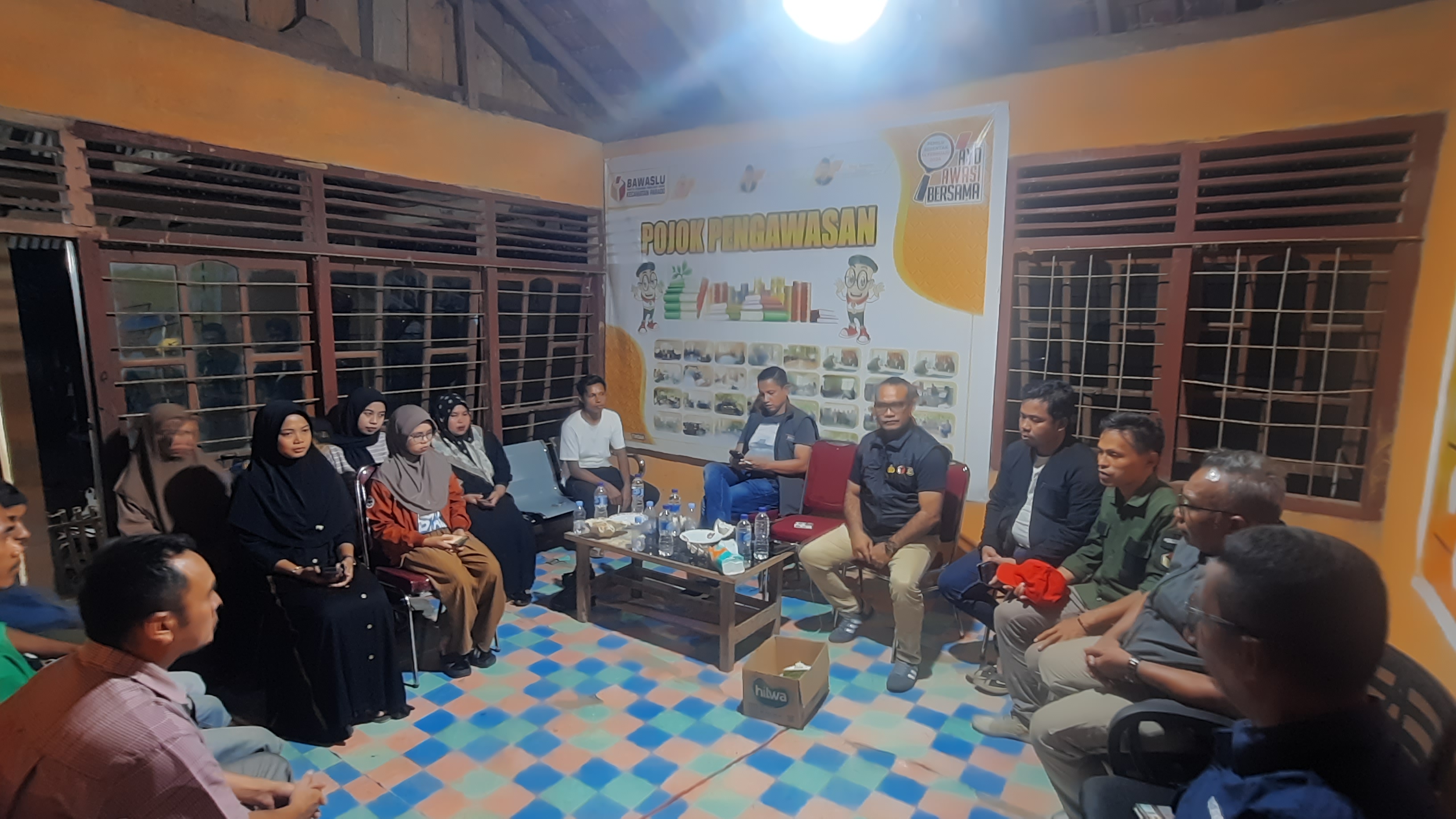 Sukseskan PSU di Parado,Bawaslu NTB Beri Arahan dan Motivasi Terhadap Jajaran Panwas di Kec. Parado Bima