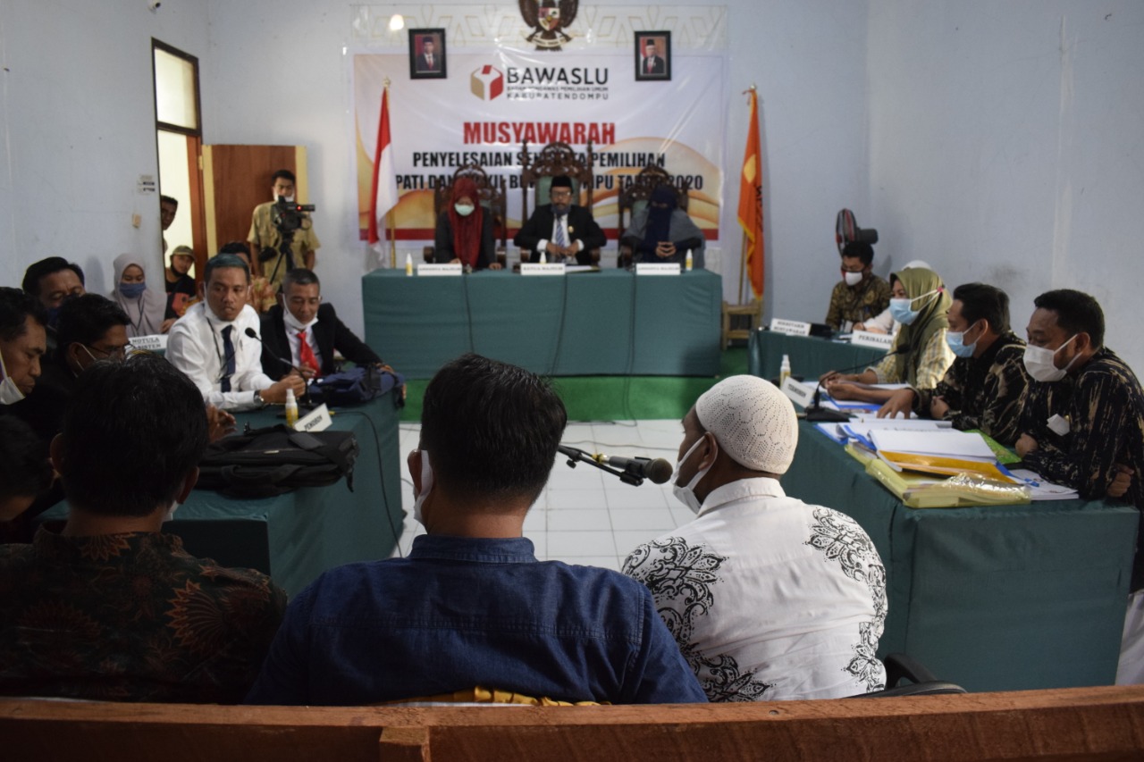 Bawaslu Dompu Kabulkan Permohonan Sengketa Calon Syaifurrahman Salman-Ika Rizki Veryani