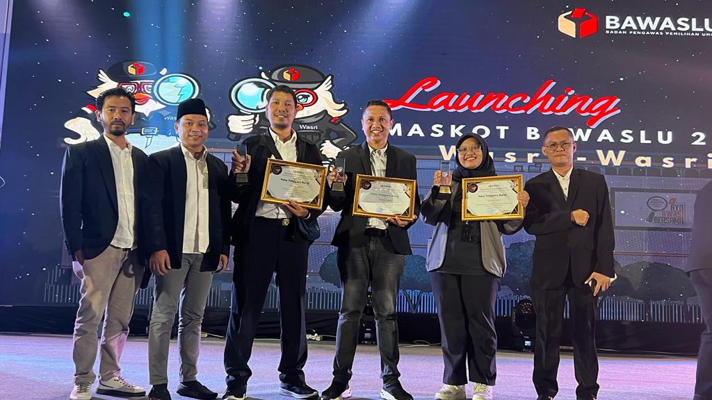 Komitmen Berikan Informasi dan Edukasi pada Masyarakat, Bawaslu NTB Raih 3 Penghargaan dalam Anugerah Kehumasan Bawaslu RI