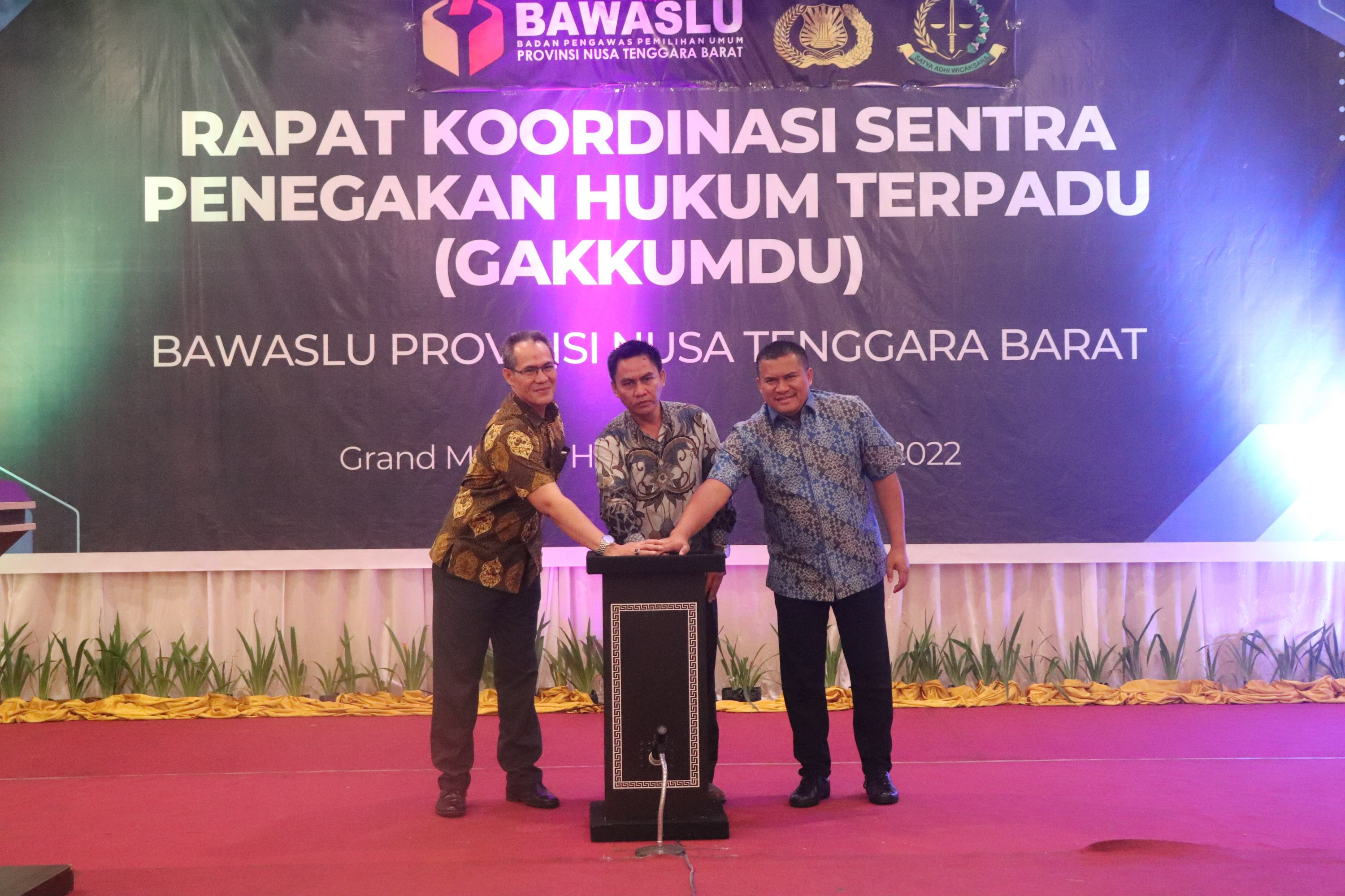 Bersama Polda dan Kejaksaan Tinggi, Bawaslu NTB Launching Sentra GAKKUMDU untuk Pemilu 2024