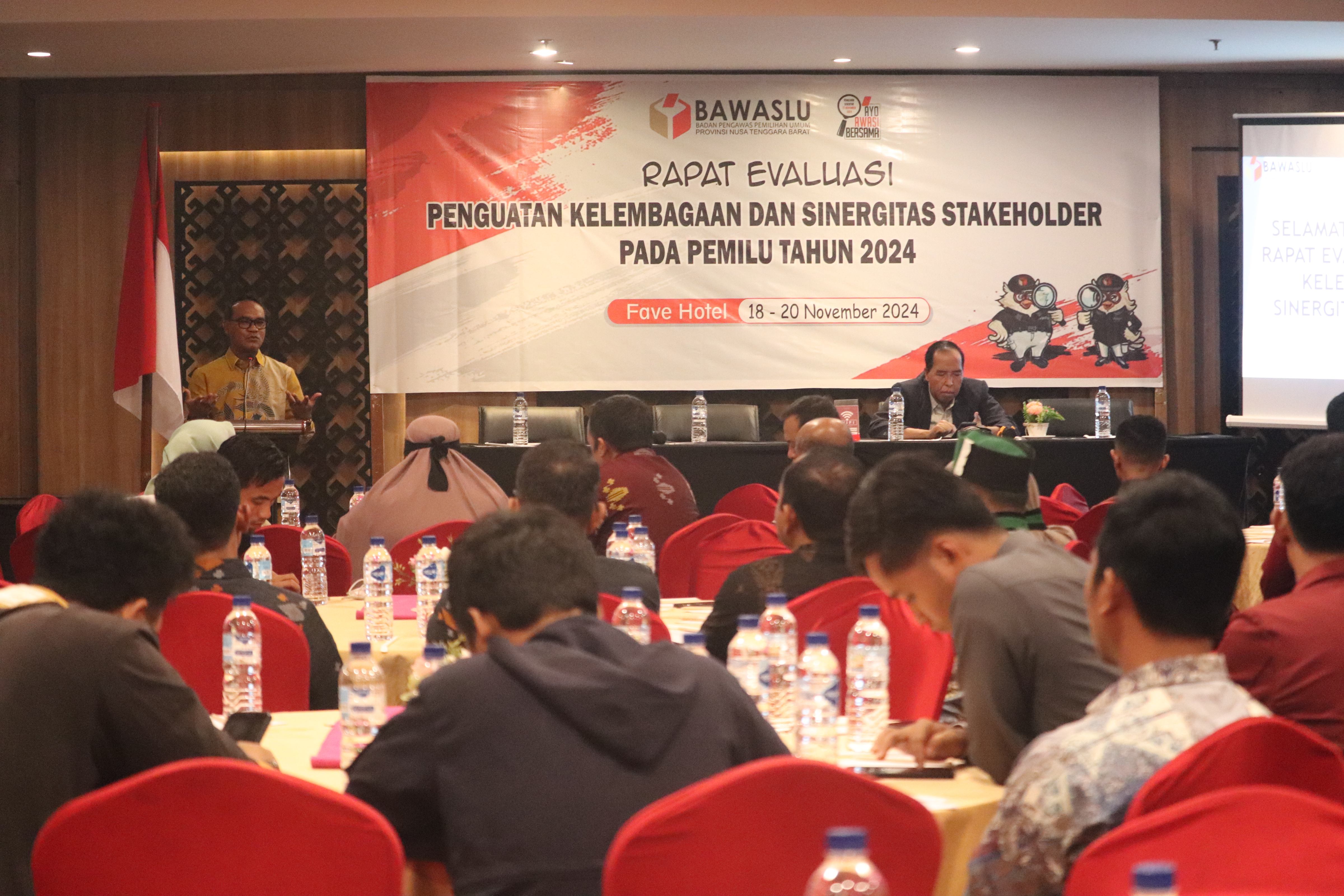 Jelang Pilkada 2024, Bawaslu NTB Gelar Rapat Penguatan Kelembagaan dan Sinergitas dengan Stakholder