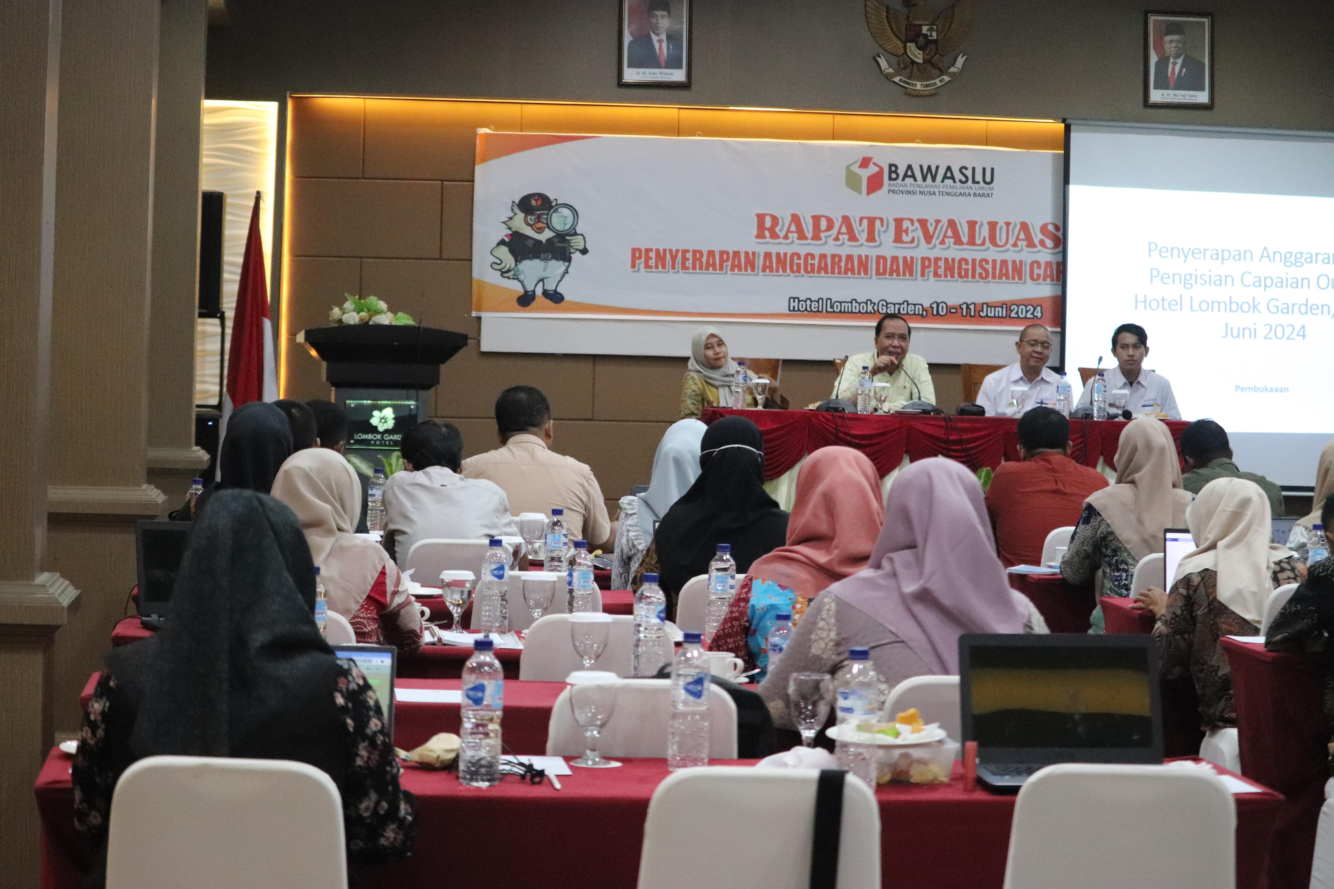 Pastikan Penyerapan Anggaran Sesuai Regulasi,Bawaslu NTB Gelar Rapat Evaluasi Realisasi Anggaran