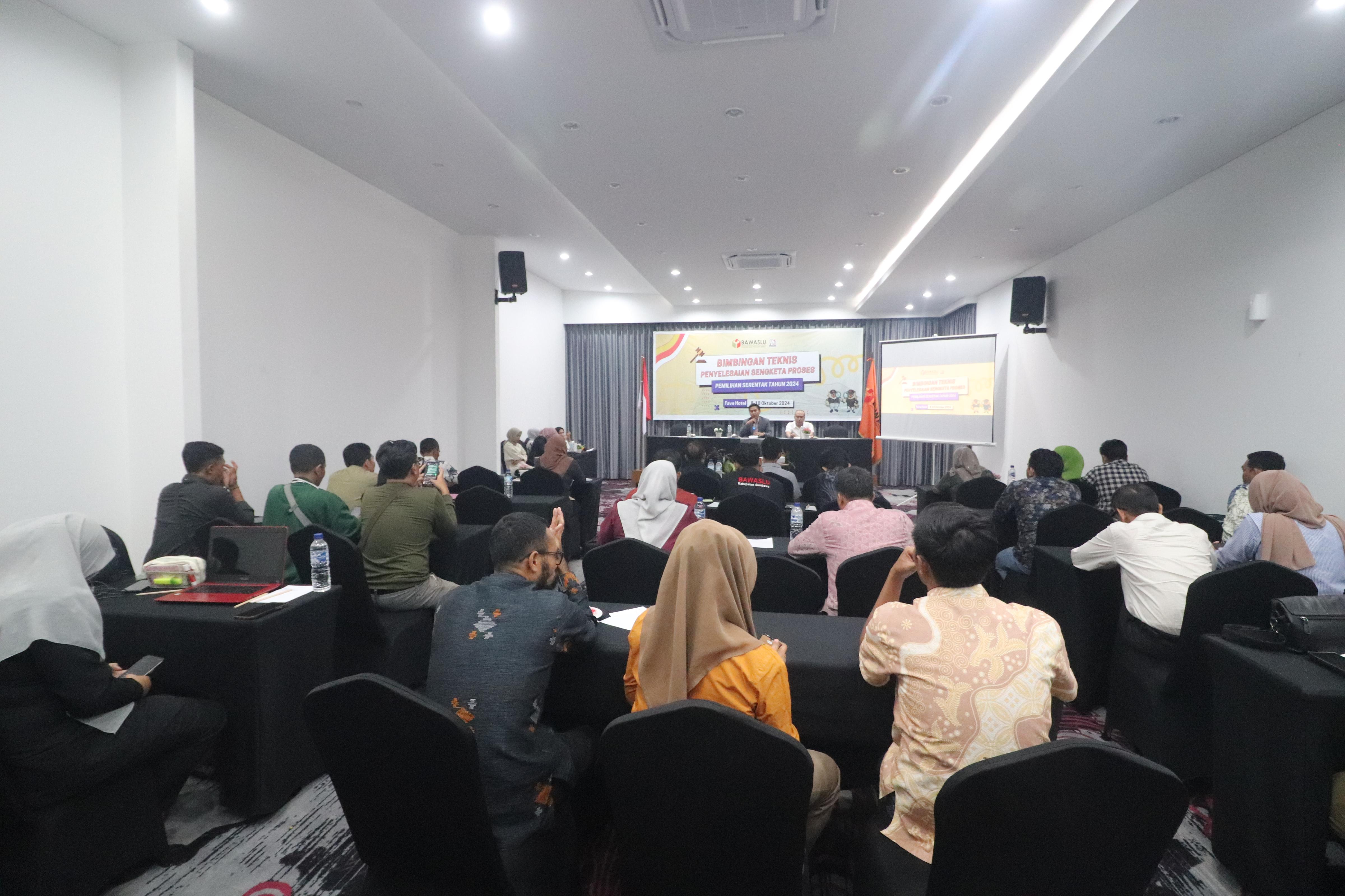 Tingkatkan Kompetensi Jajaran, Bawaslu NTB Gelar Bimtek Penyelesaian Sengketa Proses Pemilihan