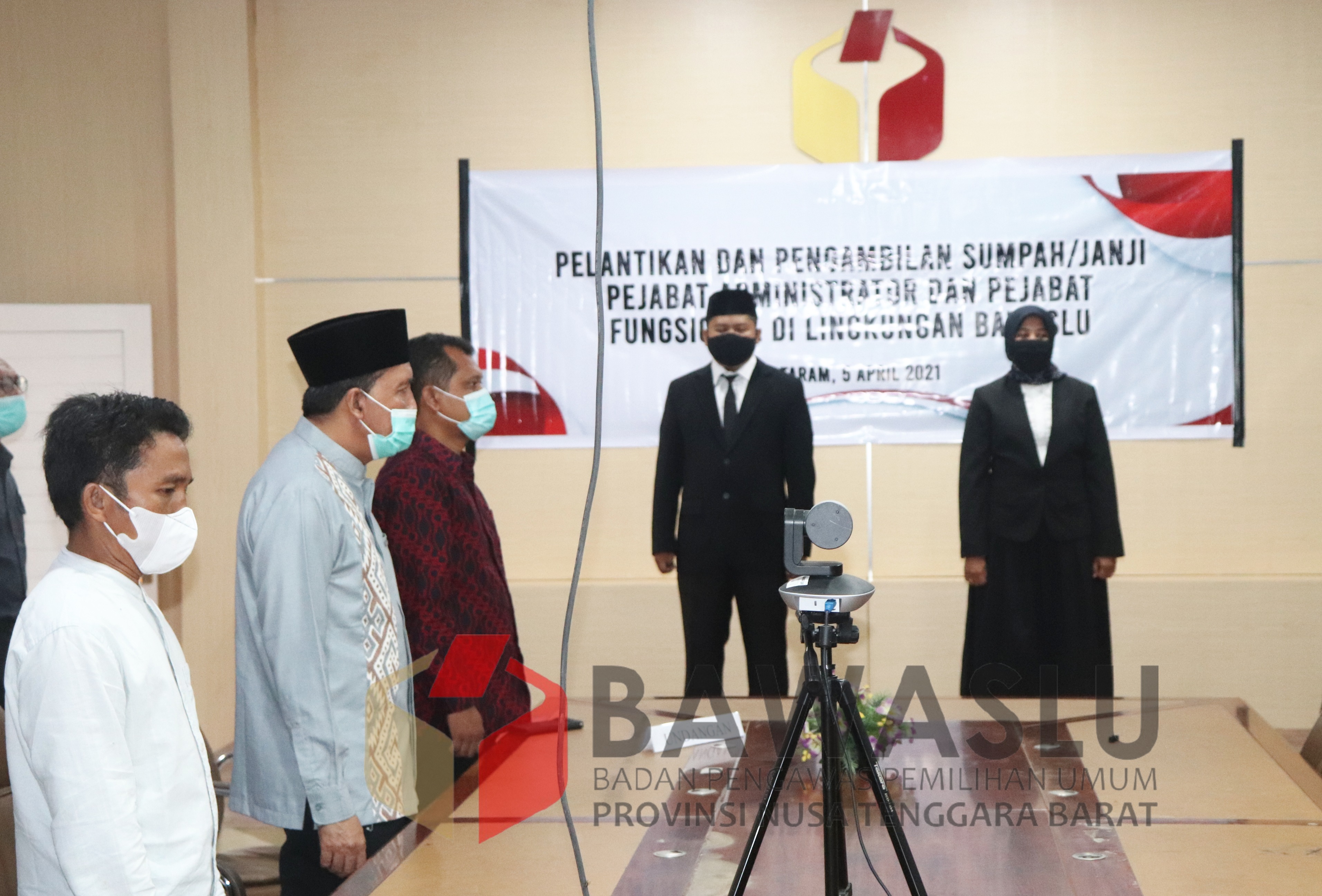 Sekjend Bawaslu RI Lantik Pejabat Fungsional dan Kasek Kabupaten/Kota