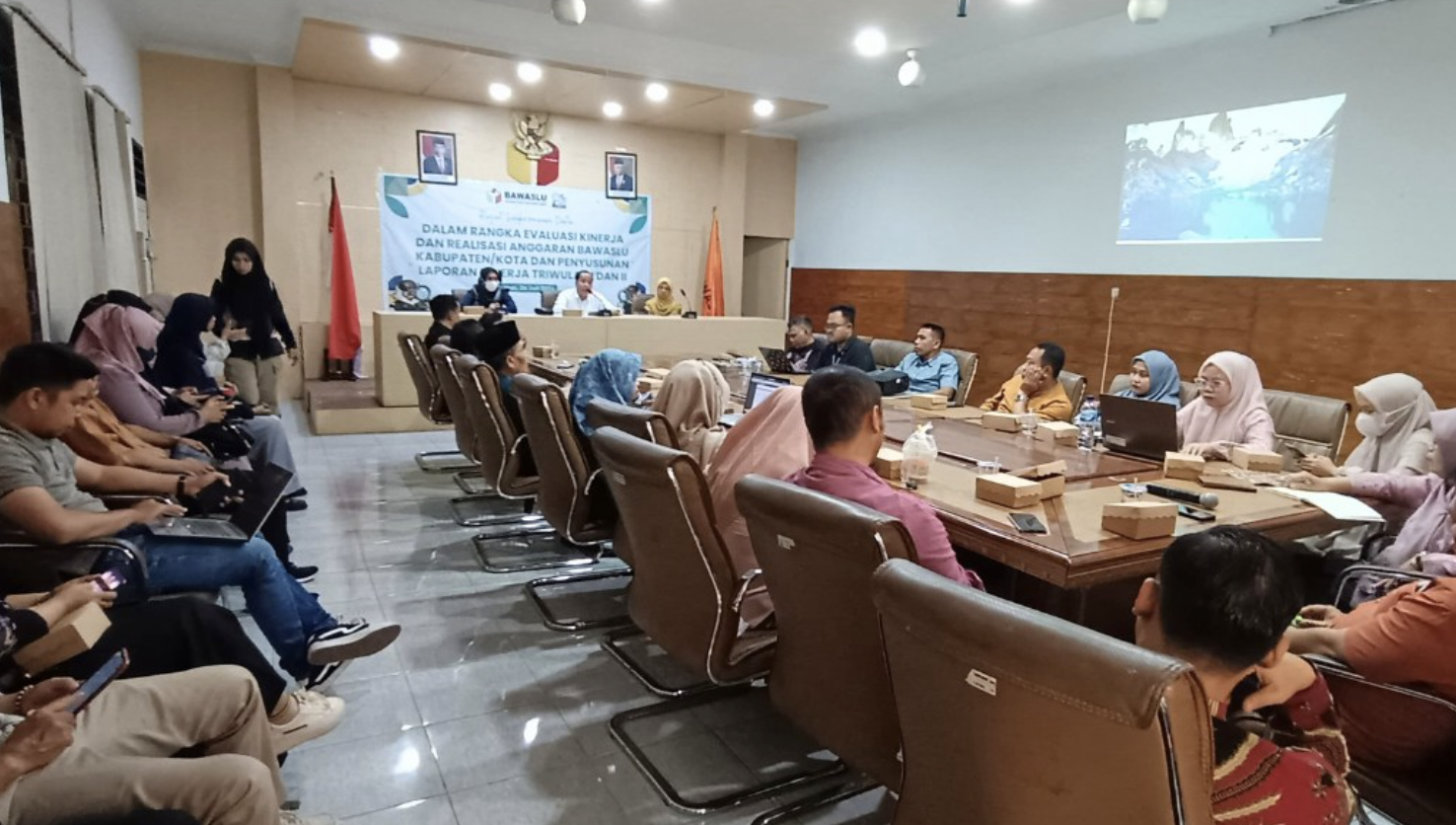 Jaga Akuntabilitas Kinerja, Bawaslu NTB Gelar Rapat Siknronisasi Data Laporan Triwulan I dan II