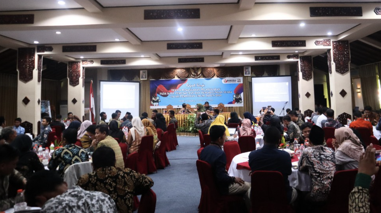 Hadapi Berbagai Kerawanan, Bawaslu NTB Gelar Rapat Teknis Penanganan Pelanggaran Pemungutan Suara