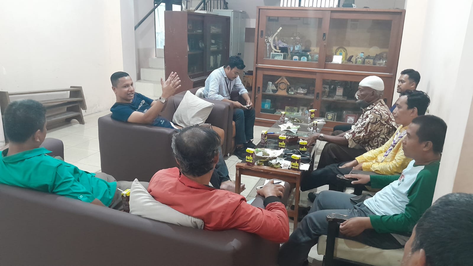  Bawaslu NTB melakukan koordinasi dengan Kwartir Daerah (Kwarda) Pramuka NTB di Sekretariat Pramuka NTB pada Senin, 5 Januari 2026-Photo: Humas Bawaslu NTB