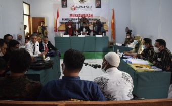 Bawaslu Dompu Kabulkan Permohonan Sengketa Calon Syaifurrahman Salman-Ika Rizki Veryani