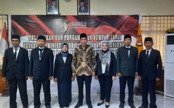 6 Pejabat Fungsional Bawaslu NTB di Lantik