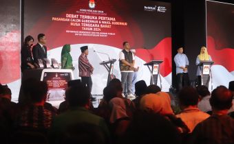 Awasi Debat Perdana Paslon Gubernur dan Wakil Gubernur, Bawaslu NTB Berikan Sejumlah Catatan