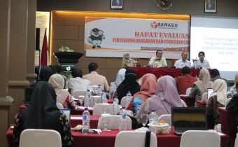 Pastikan Penyerapan Anggaran Sesuai Regulasi,Bawaslu NTB Gelar Rapat Evaluasi Realisasi Anggaran