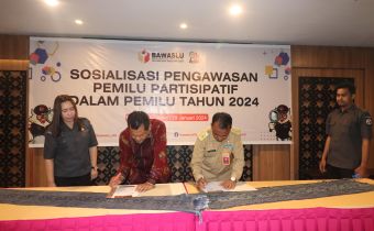 Komitmen Wujudkan Pemilu dan Pilkada Bersih dari Disinformasi, Bawaslu dan Kominfotik Teken MoU