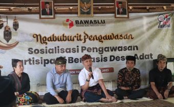 Ngabuburit Pengawasan di Desa Sade, Hasan: "Politik Uang Tanggung Jawab Kita Bersama"