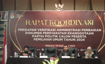 Ketua Bawaslu NTB Hadiri Evaluasi Verifikasi Administrasi Parpol: "Akses SIPOL dan Pencatutan Nama Menjadi Catatan Bawaslu"