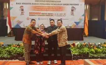 Bawaslu NTB Tetapkan Ketua dan Koordinator Divisi Periode 2022-2027