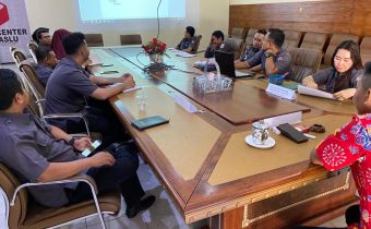 Menajamkan kembali â€œTaringâ€ Kehumasan, Bawaslu NTB melakukan Rapat Internal